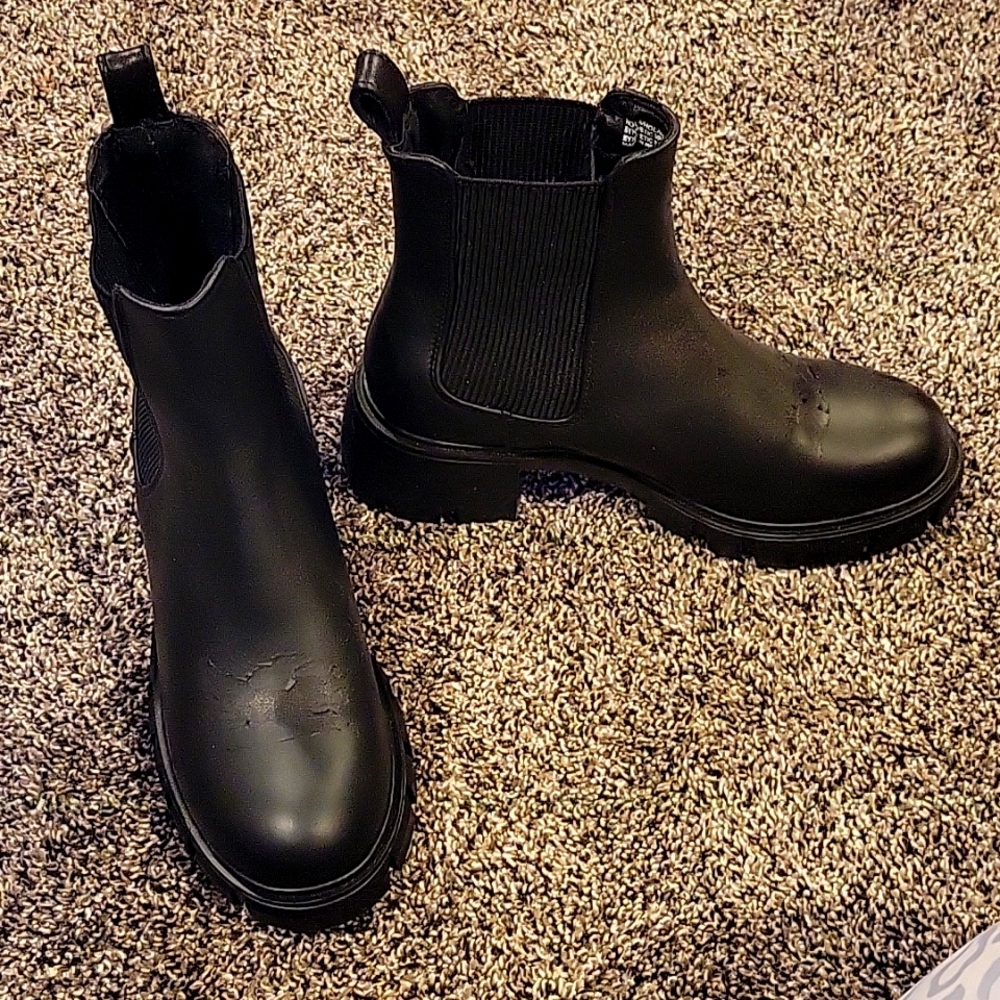 Steve Madden boots
